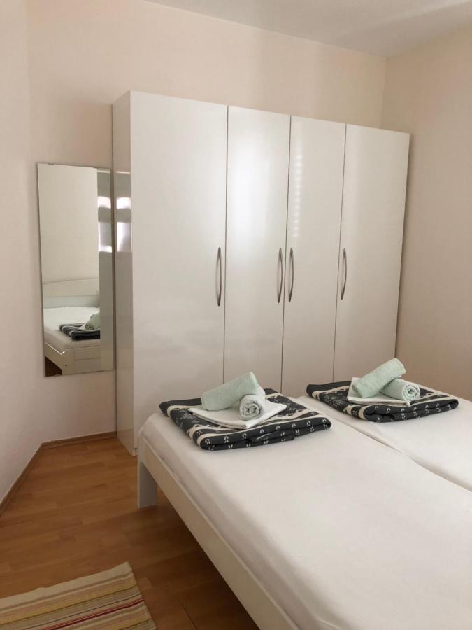 Apartments Irena Vodice Exterior foto